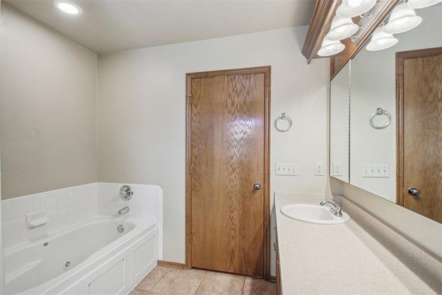 1732 SW 31st Street, Moore, OK 73160