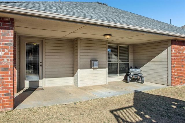 1732 SW 31st Street, Moore, OK 73160