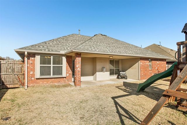 1732 SW 31st Street, Moore, OK 73160