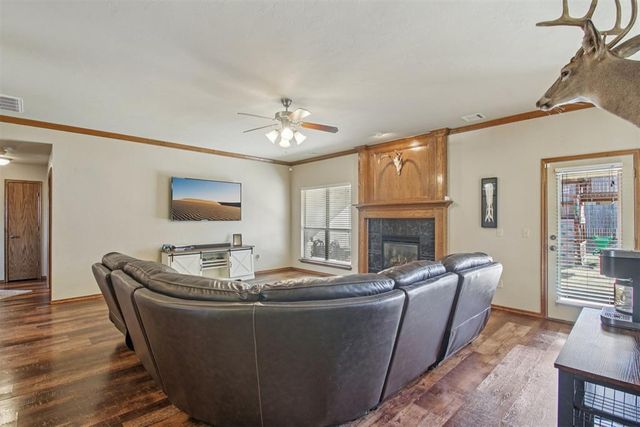 1732 SW 31st Street, Moore, OK 73160