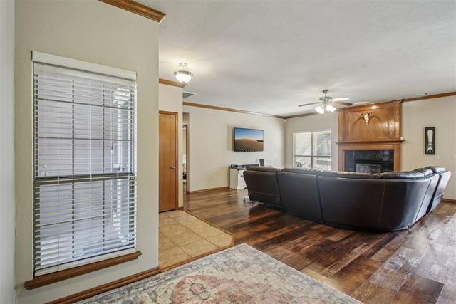 1732 SW 31st Street, Moore, OK 73160