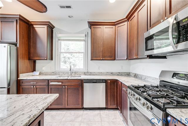 706 N 27th St, Richmond, VA 23223