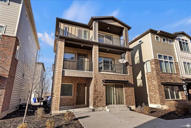 87 N RIO GRAND AVE, Farmington, UT 84025