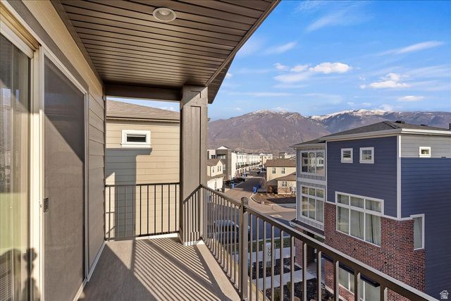 87 N RIO GRAND AVE, Farmington, UT 84025