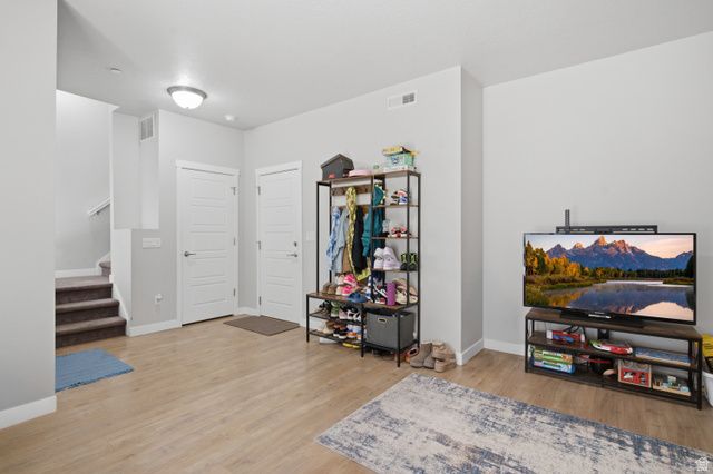 87 N RIO GRAND AVE, Farmington, UT 84025