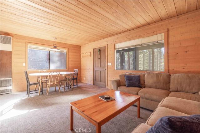 269 Imperial, Sugarloaf, CA 92386