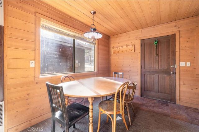 269 Imperial, Sugarloaf, CA 92386