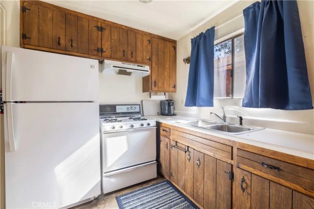 269 Imperial, Sugarloaf, CA 92386