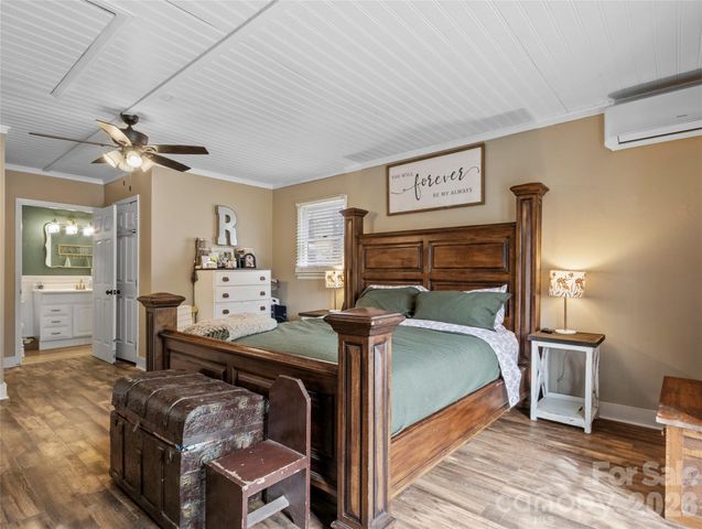 101 Hunters Ridge Road, Burnsville, NC 28714