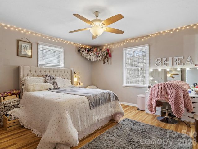 101 Hunters Ridge Road, Burnsville, NC 28714