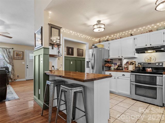 101 Hunters Ridge Road, Burnsville, NC 28714