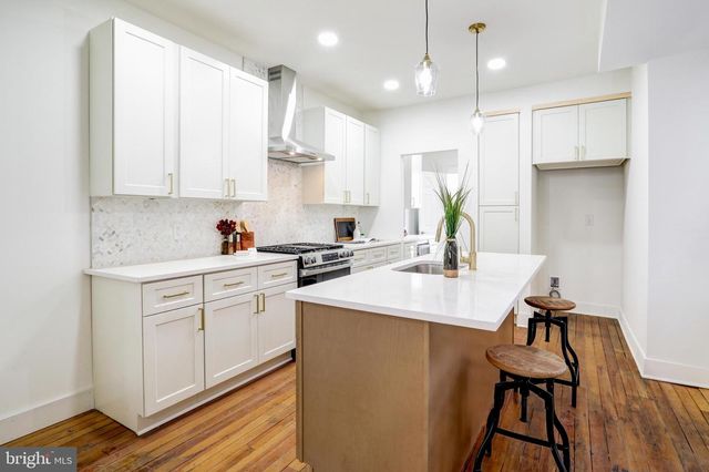 218 E ROSS ST, Lancaster, PA 17602