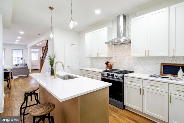 218 E ROSS ST, Lancaster, PA 17602