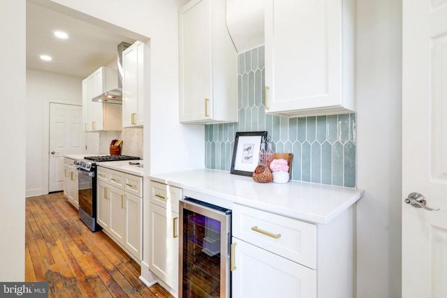 218 E ROSS ST, Lancaster, PA 17602