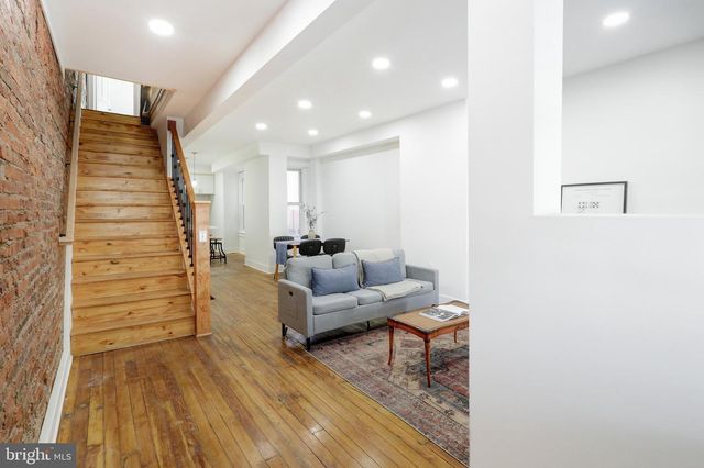 218 E ROSS ST, Lancaster, PA 17602