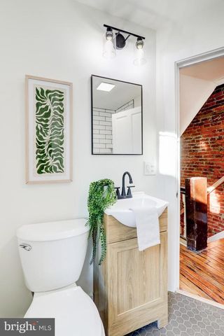 218 E ROSS ST, Lancaster, PA 17602