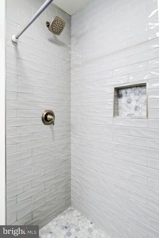 218 E ROSS ST, Lancaster, PA 17602