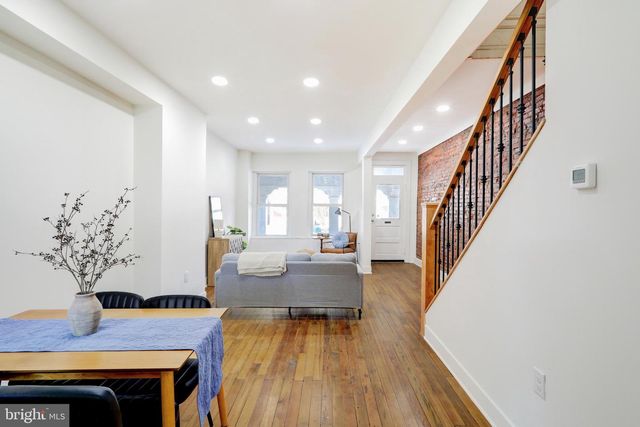 218 E ROSS ST, Lancaster, PA 17602