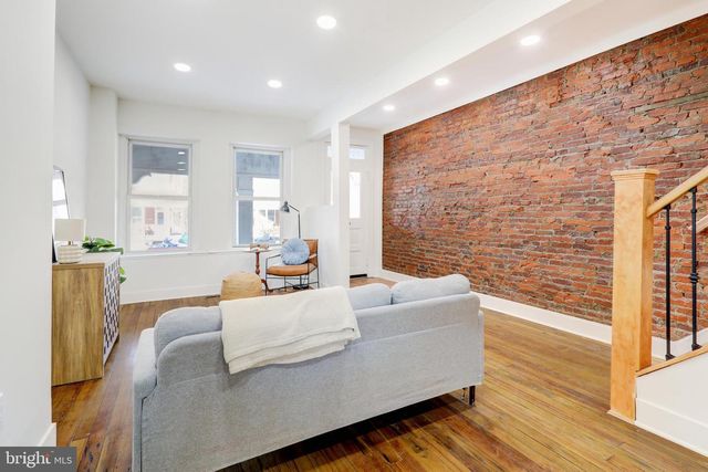 218 E ROSS ST, Lancaster, PA 17602