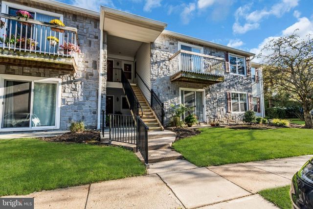 28 AZALEA CT, Lawrence Twp, NJ 08648