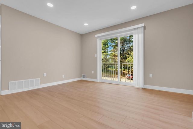 28 AZALEA CT, Lawrence Twp, NJ 08648