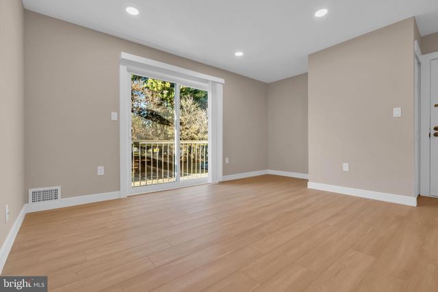 28 AZALEA CT, Lawrence Twp, NJ 08648