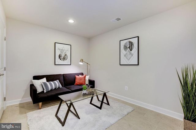 122 PARKVIEW AVE, Gaithersburg, MD 20878