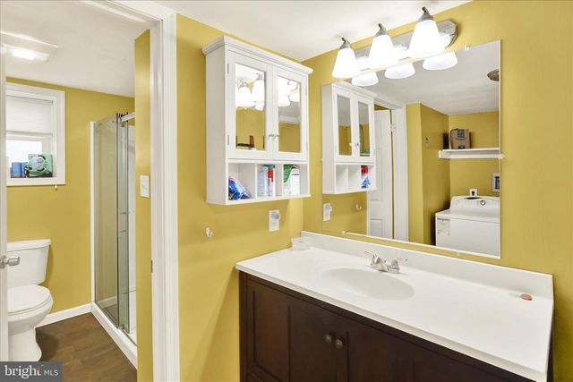 302 S TULPEHOCKEN RD, Reading, PA 19601