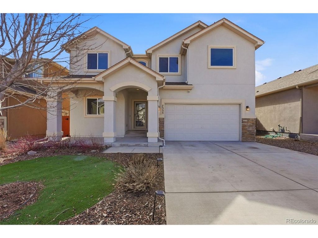 7555 Shallow Brooke Pl, Colorado Springs, CO 80922