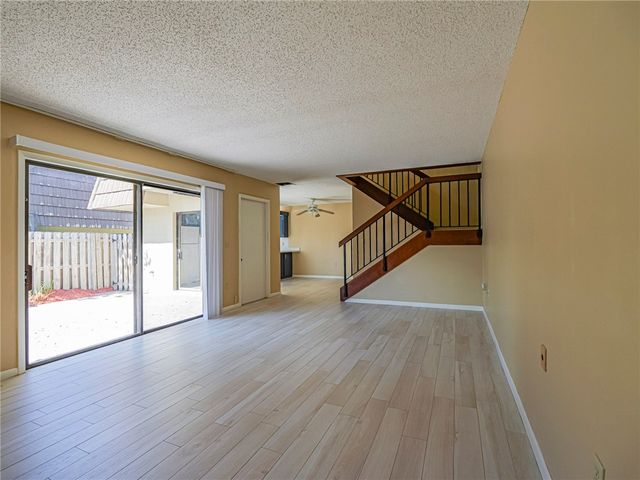 1166 6th Avenue 21D, Vero Beach, FL 32960