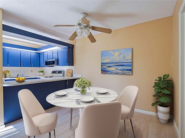 1166 6th Avenue 21D, Vero Beach, FL 32960