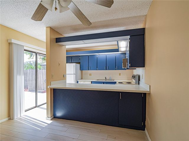 1166 6th Avenue 21D, Vero Beach, FL 32960