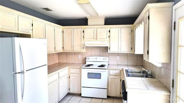 2504 Redbud Avenue, Mcallen, TX 78504