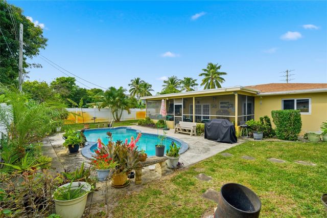 3820 NW 29th Street, Lauderdale Lakes, FL 33311