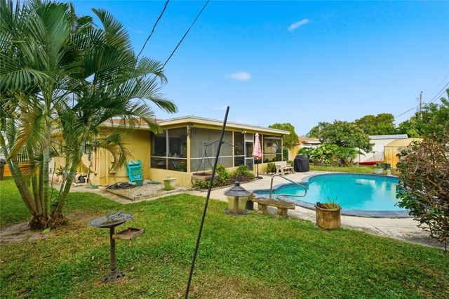 3820 NW 29th Street, Lauderdale Lakes, FL 33311