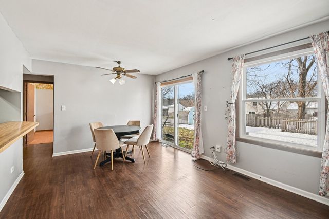 1420 Greenridge Avenue, Algonquin, IL 60102