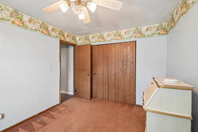 1420 Greenridge Avenue, Algonquin, IL 60102