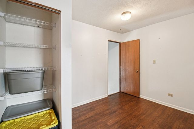 1420 Greenridge Avenue, Algonquin, IL 60102