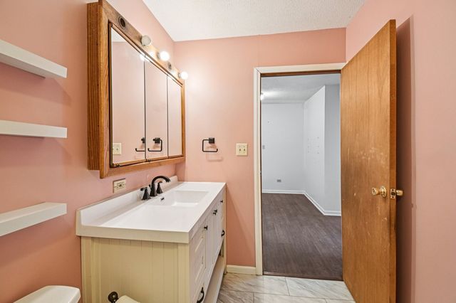 1420 Greenridge Avenue, Algonquin, IL 60102