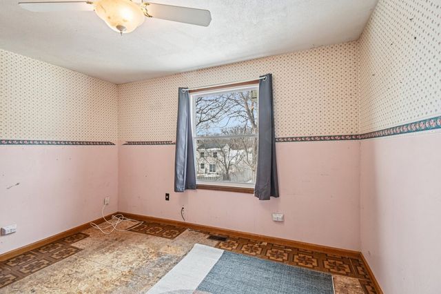 1420 Greenridge Avenue, Algonquin, IL 60102