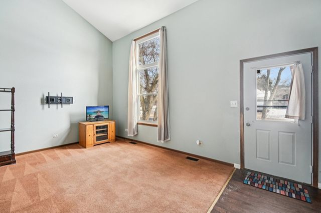 1420 Greenridge Avenue, Algonquin, IL 60102