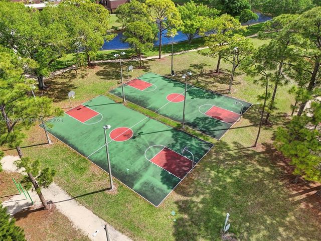 114 1st Lane, Palm Beach Gardens, FL 33418