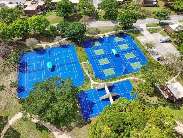 114 1st Lane, Palm Beach Gardens, FL 33418