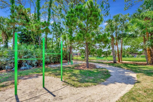 114 1st Lane, Palm Beach Gardens, FL 33418