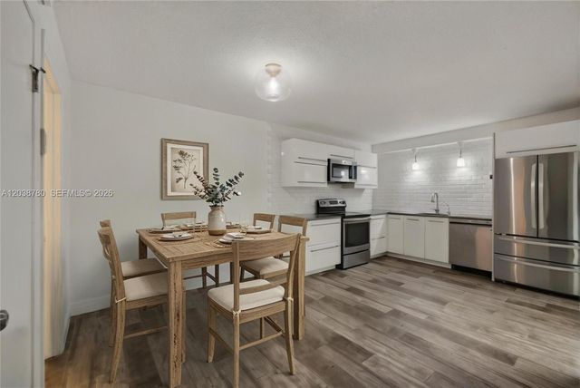 114 1st Lane, Palm Beach Gardens, FL 33418