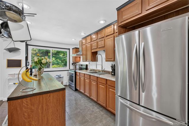 92 Boulevard, Cornwall On Hudson, NY 12520