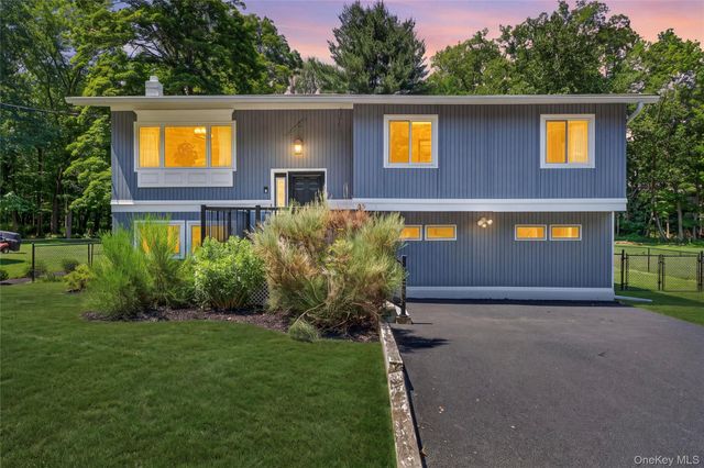 92 Boulevard, Cornwall On Hudson, NY 12520