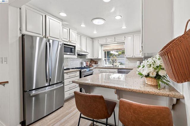 1647 Harvest Rd, Pleasanton, CA 94566