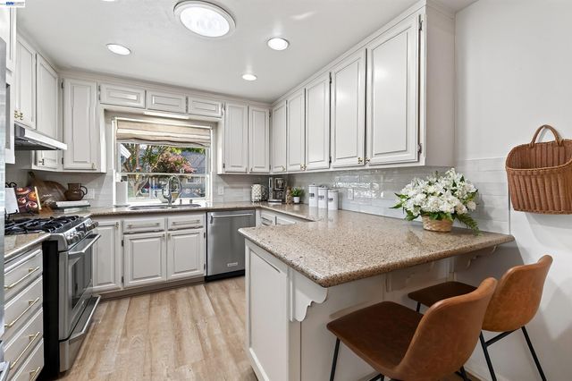1647 Harvest Rd, Pleasanton, CA 94566