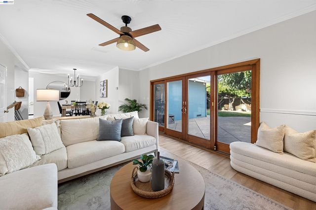 1647 Harvest Rd, Pleasanton, CA 94566